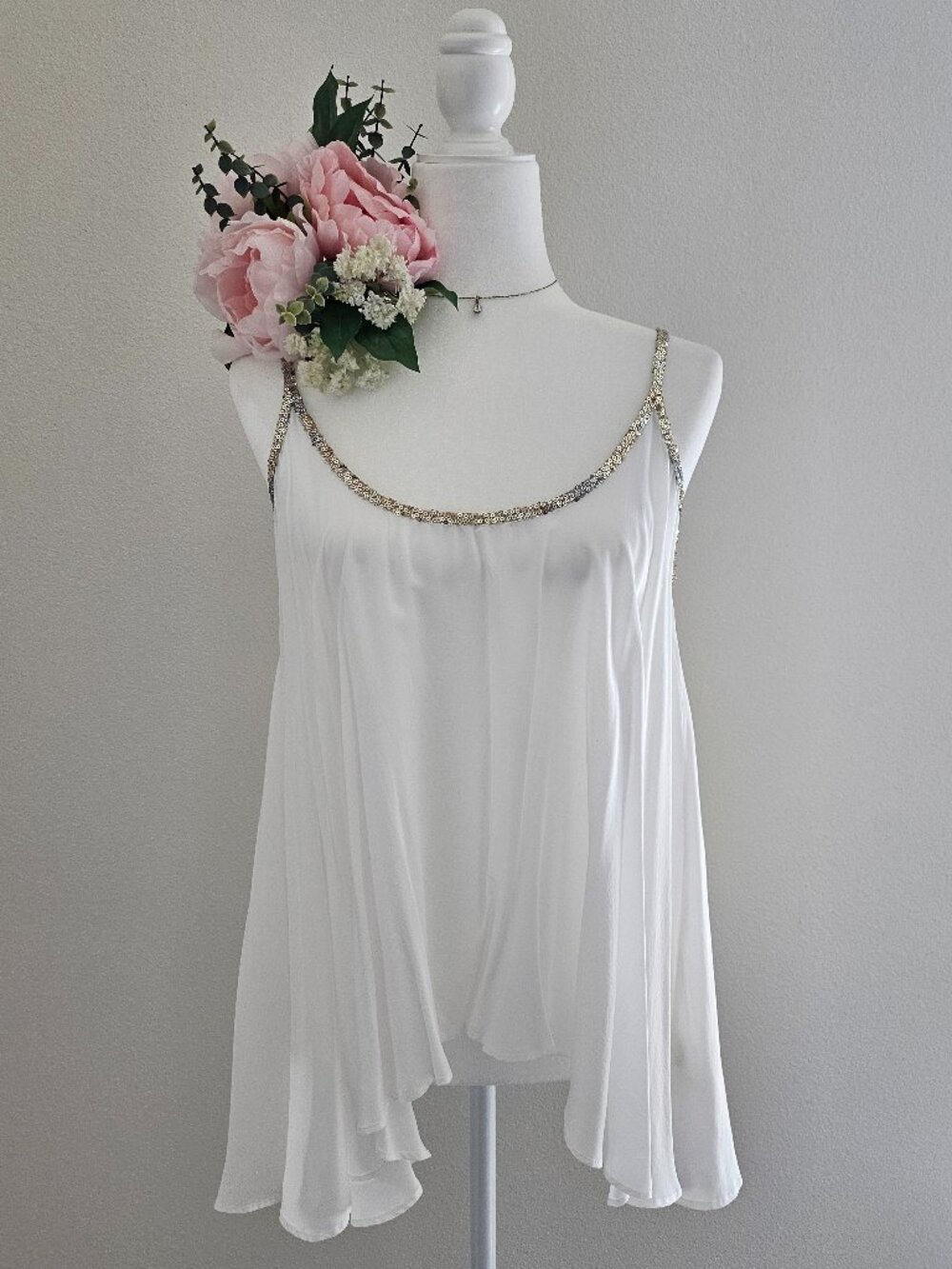 BB Dakota Mixed Metallic Sequin Embellished Flowy Tank Top - Size L